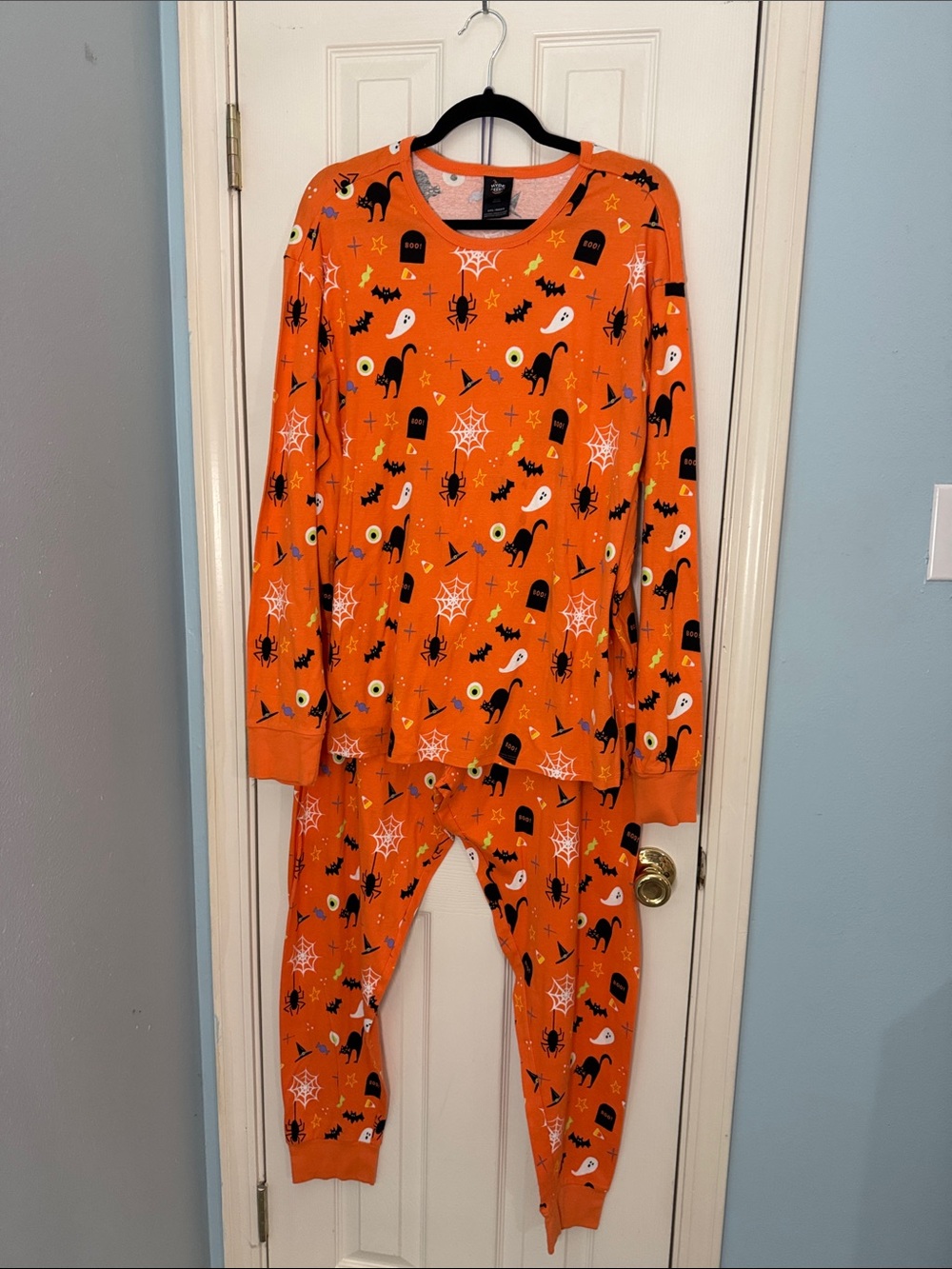 Men's Halloween Orange Pajama Set with Ghost and Spider Print